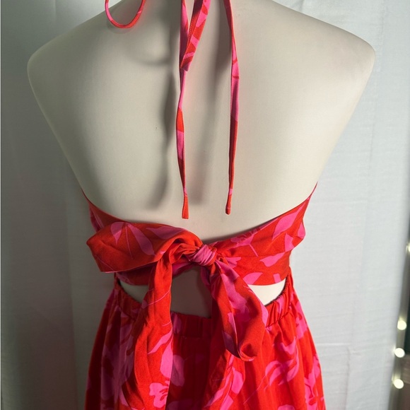 SHEIN Red and Pink Tie Front Backless Maxi Sundress - Picture 4 of 9